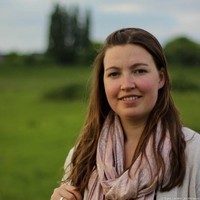 Kikianne van Beek Email