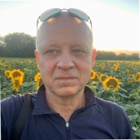 Marcin Bochenek Email