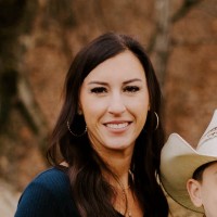Midwest Outdoor Concepts Employee Lauren Hatfield's profile photo