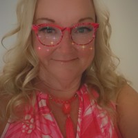 Priority Express, Inc. Employee Linda Lavallee's profile photo