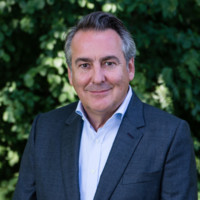 Arjen Holl Email & Phone Number