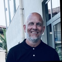 Topps Tiles Employee Edward Onions's profile photo