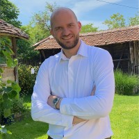 Aleksandar Savić Email