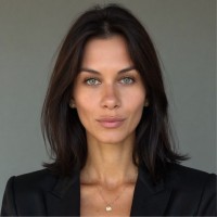 Veronika Pavlovich Email