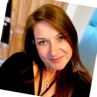 Sarah Oakland Email