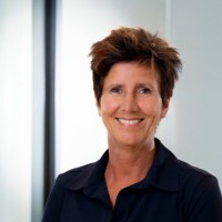 Monique van der Weide Email