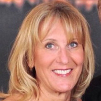 Oracle Employee Crystal Starr's profile photo