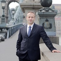 Csaba Deák Email
