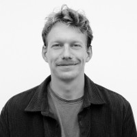Philipp Holzer Email