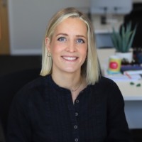 Robyn Hutton Email & Phone Number