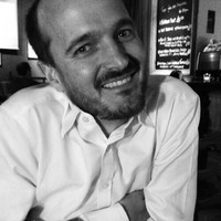 E-mail e número de telefone de Chris Field