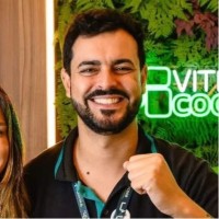 Raphael Bíscaro Santana Email