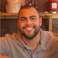 DealRoom Employee Doug Andrade's profile photo