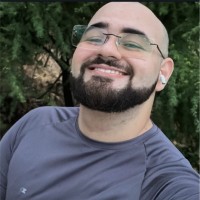 Henrique Vieira Email