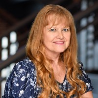 Powerhouse Real Estate Group Employee Lynn Killian's profile photo