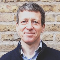 E-mail e número de telefone de Robert Dighero