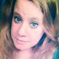 Avon Employee Elizabeth Gregor's profile photo