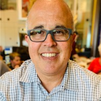 LensCrafters Employee Rolando Ponce's profile photo