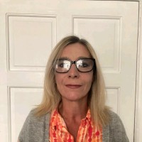 housesimple.com Employee Heather Hall's profile photo