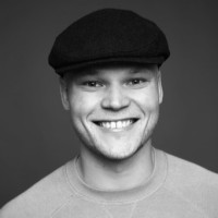 Fredrik Isgård Email