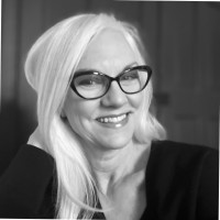 Lara Hackett Email & Phone Number