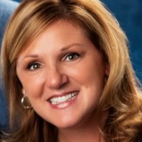 Share Corporation Employee Laure Jardins's profile photo