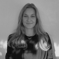 Julia Knoll Email