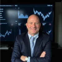 E-mail e número de telefone de Toby Kommer