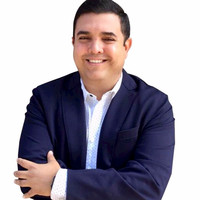 Platanitos Boutique Employee Hernán Franco's profile photo