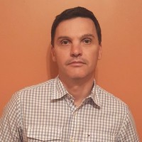 Más Vida Employee Santiago Román's profile photo