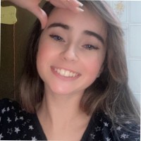 Júlia Pimentel Prado Email
