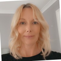 Omicron Commercial Mortgage Network Employee Tracey Becker's profile photo