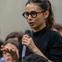 Amèle Roux Email