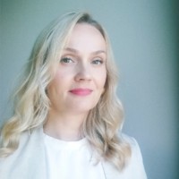 Titta Iskanius Email