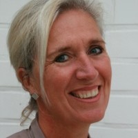 Edith de Beck Email
