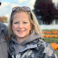 Tami Niccum Email & Phone Number