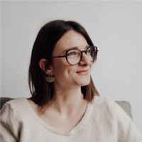 Manon Barbot Email