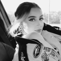 OMG Accessories Employee Erin Hamerstone's profile photo