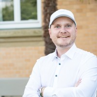 Stefan Weichenthal Email