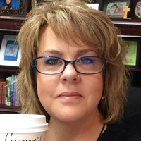Creative Financial Designs Employee Nancy Guillen's profile photo