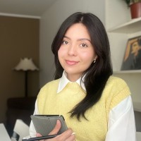Daniela Muñoz Email