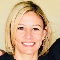 Roxana Robles Email & Phone Number