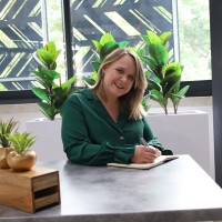 Bianca Smit Email & Phone Number