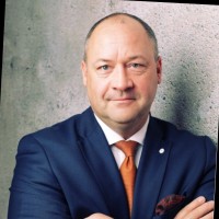Lars Poslednik Email & Phone Number