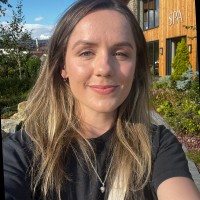 Suzie Fellows Email & Phone Number