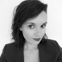 Manon Melin-Robino Email