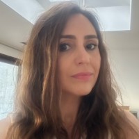 Vanessa Peeters Email