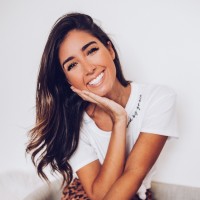 E-mail e número de telefone de Jessi Afshin