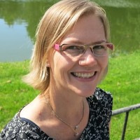Bettina Larsen Email