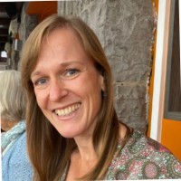 Anne van Kessel Email